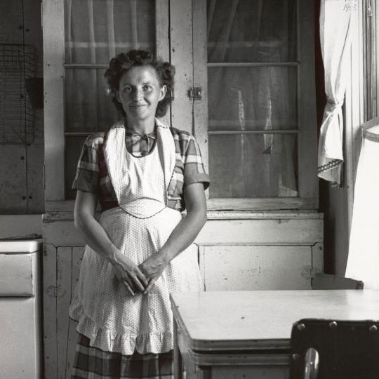 photo of a young Mormon mother in Utah, 1953